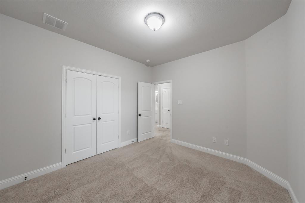 670 Bridge Street Property Photo 21