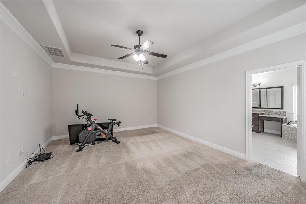 670 Bridge Street Property Photo 23