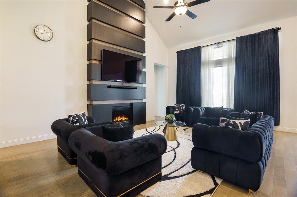 205 Calmwater Cove Property Photo