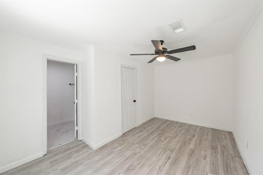 238 Briar Oaks Drive Property Photo 11