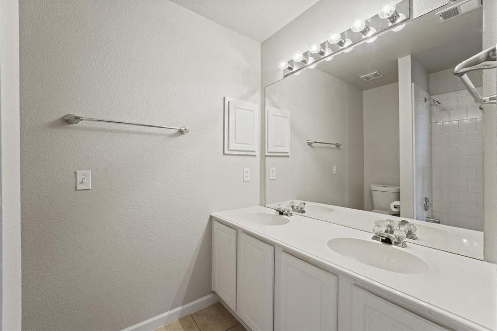6909 Crenshaw Lane Property Photo 33