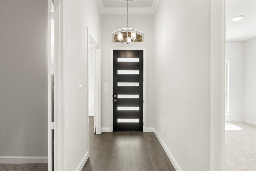 2118 Clairmount Drive Property Photo 3