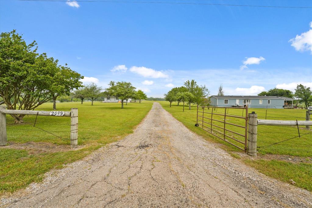 2099 County Road 655 Property Photo 4