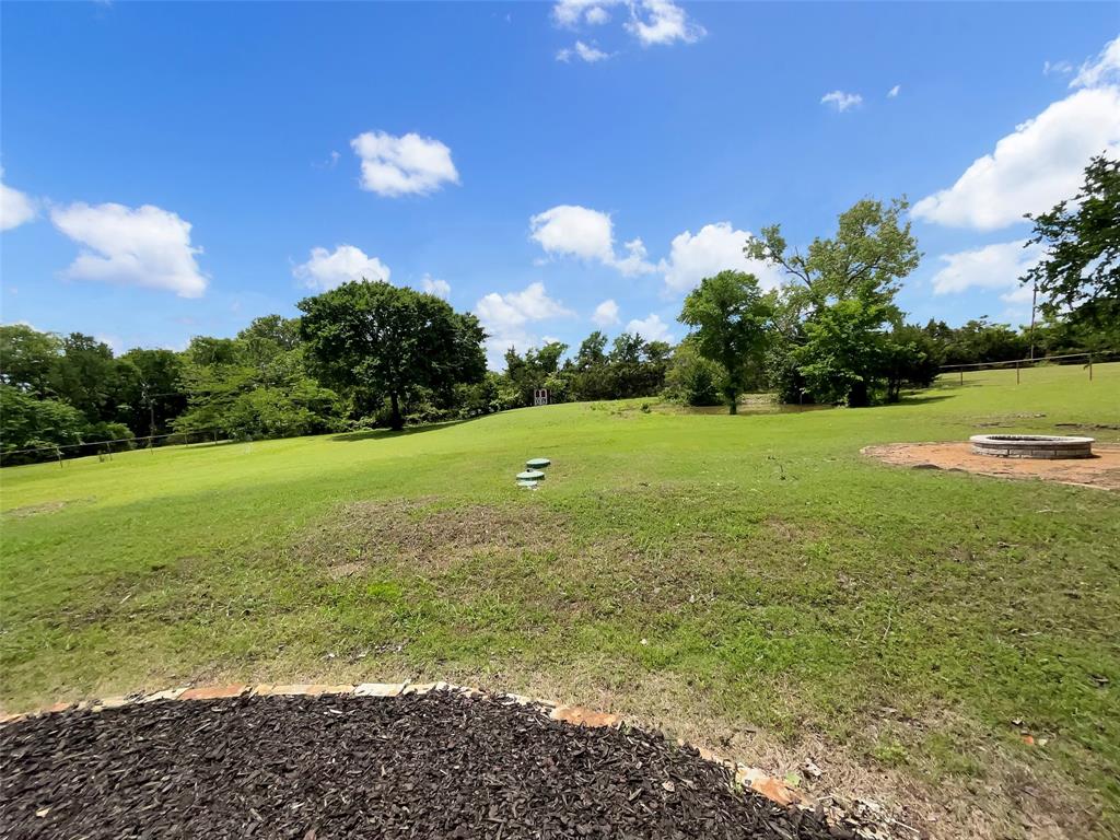 8 Woodmoor Circle Property Photo 9