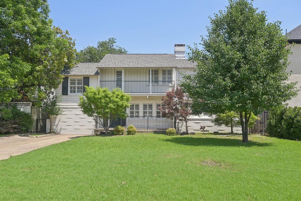 4516 Mockingbird Lane