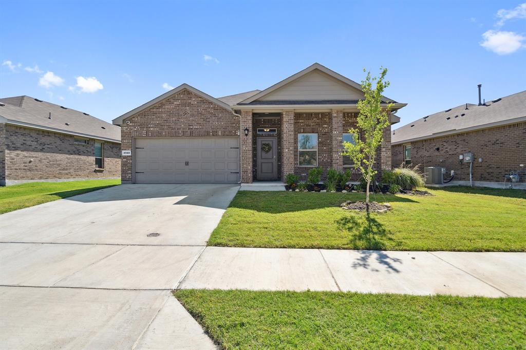8580 Big Apple Drive Property Photo 3