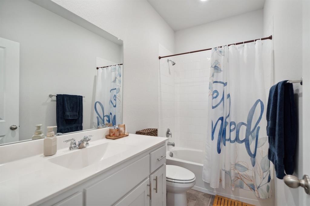 8580 Big Apple Drive Property Photo 17
