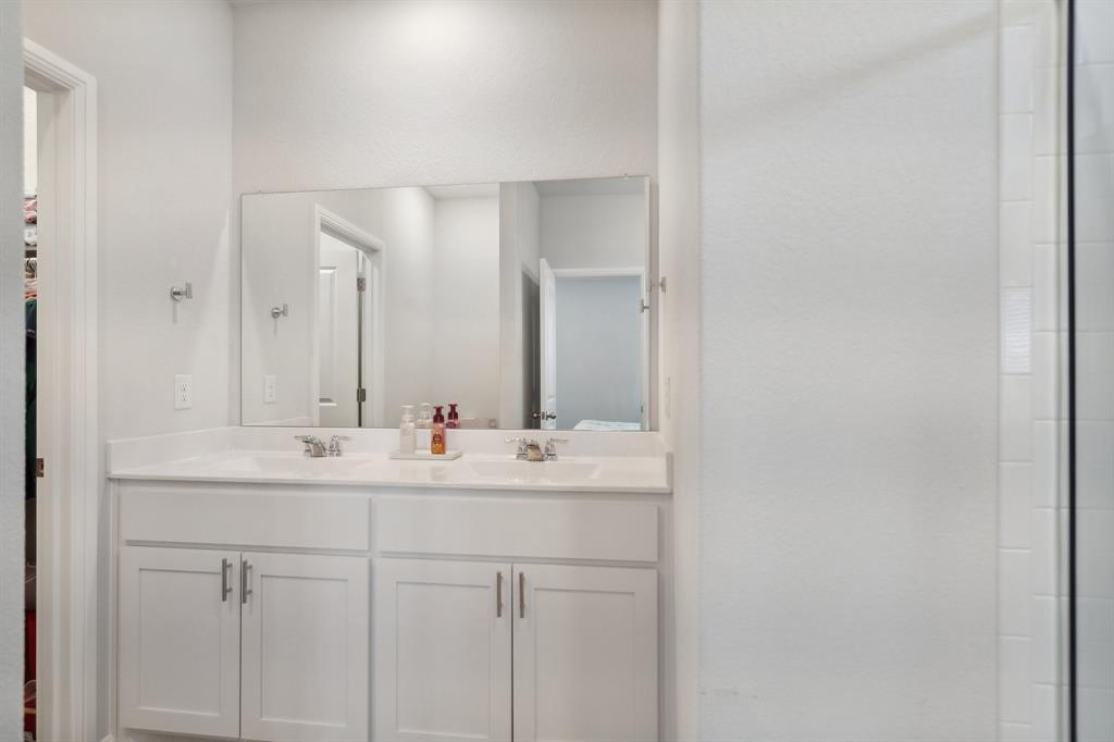 8580 Big Apple Drive Property Photo 24
