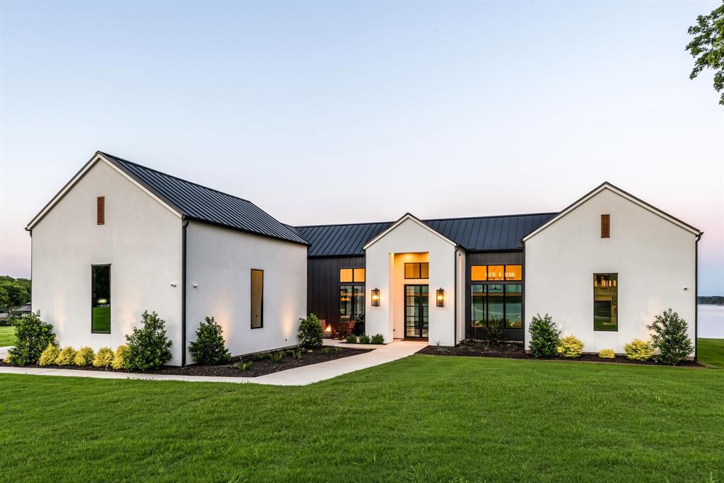 Picture of 1129 Beacon Shore Road