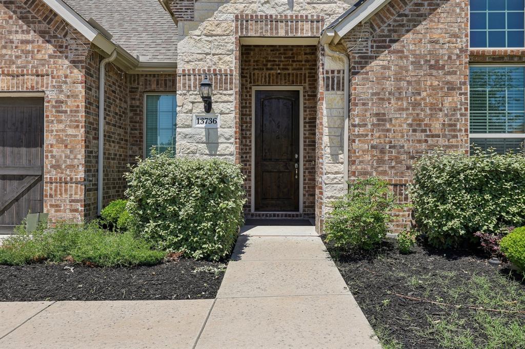 13736 Kevin Drive Property Photo 4