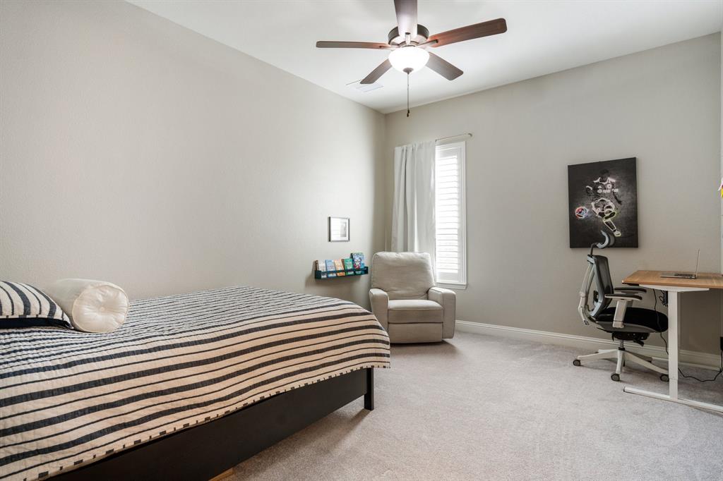8609 Autumn Lake Trail Property Photo 10