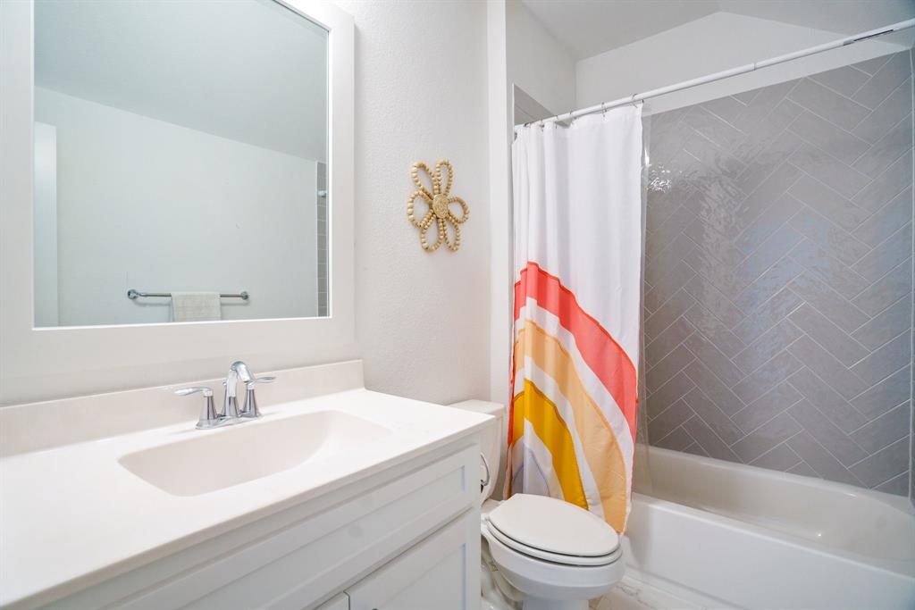 8609 Autumn Lake Trail Property Photo 26