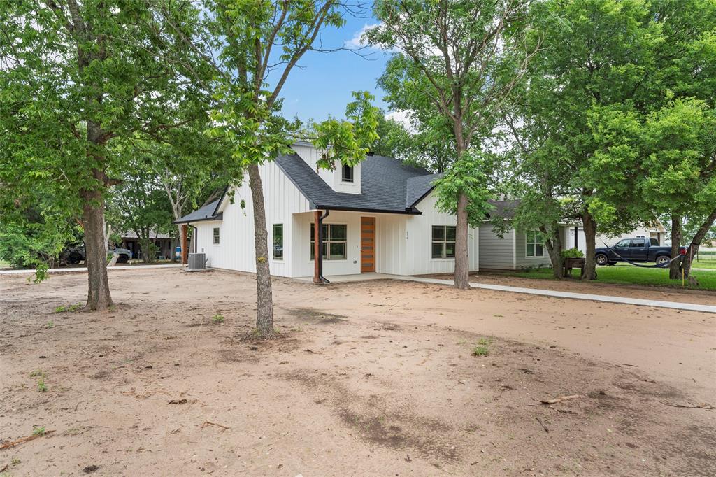 600 Arthur Street Property Photo 1