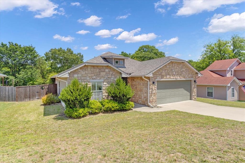 1823 Woodland Park Drive Property Photo
