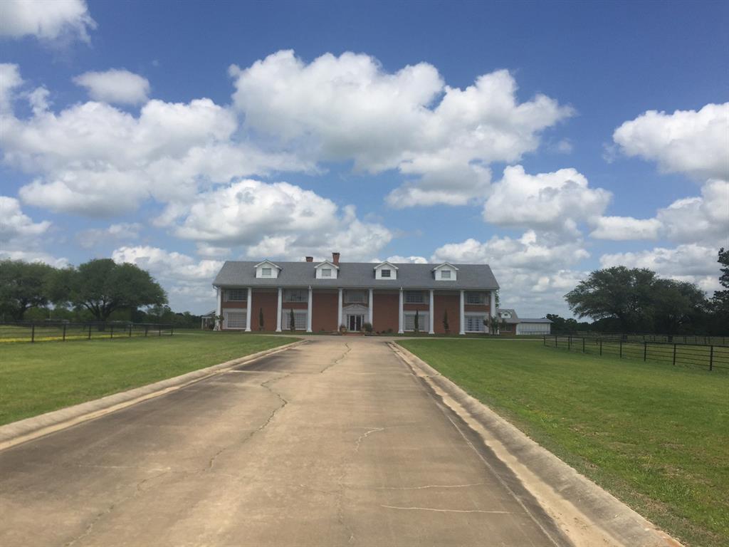 13673 Interstate Highway 30 Property Photo