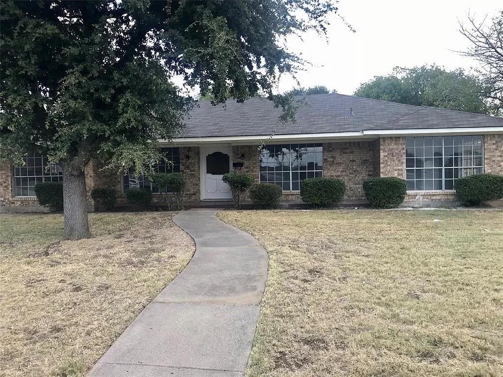 600 Vaughn Avenue Property Photo