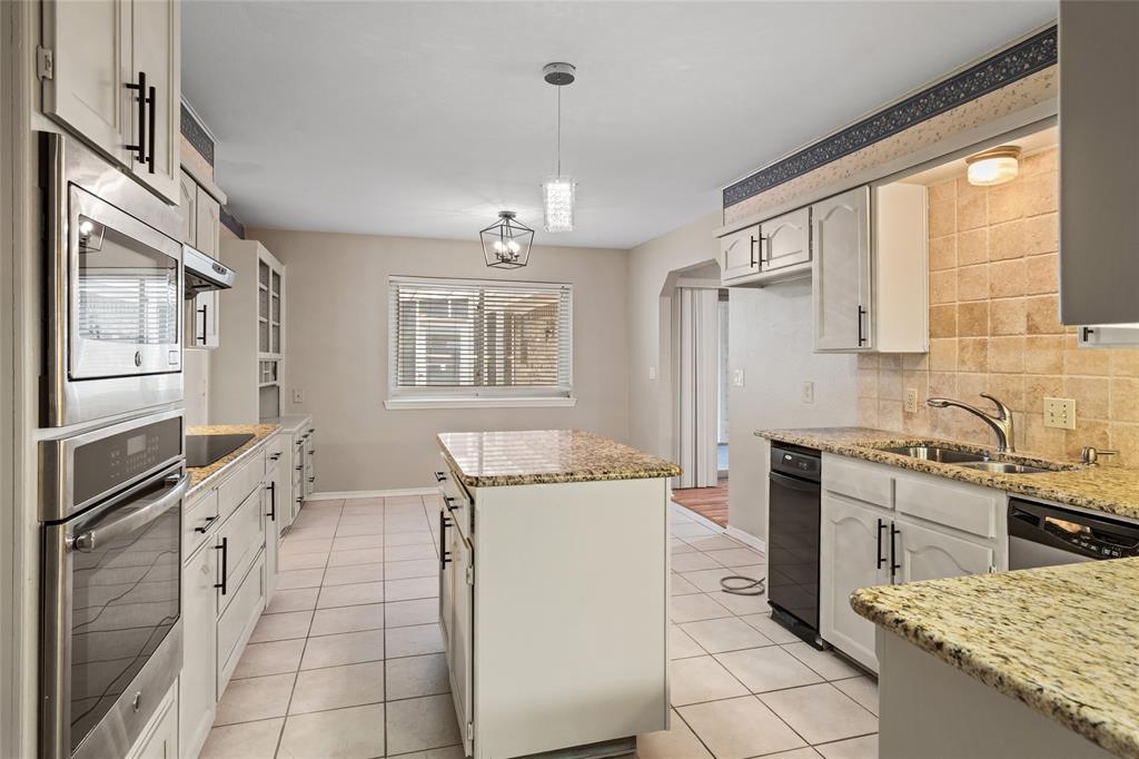 30 Crestwood Drive Property Photo 12