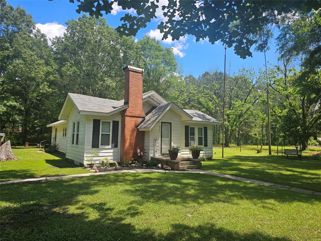 22187 Hwy 371 Property Photo