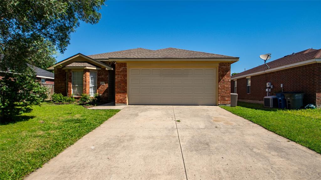 1133 Lake Haven Drive Property Photo 1
