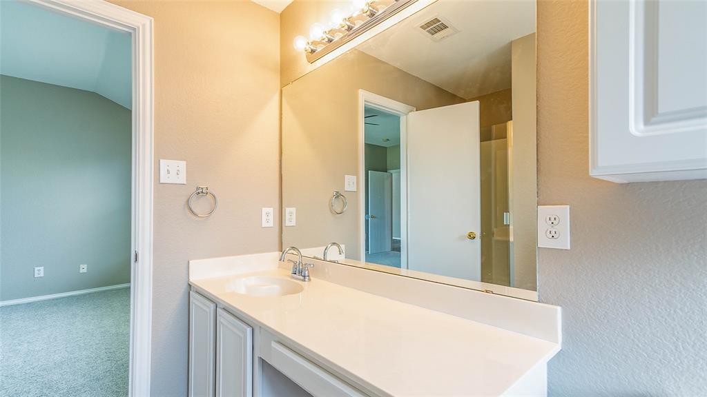1133 Lake Haven Drive Property Photo 22