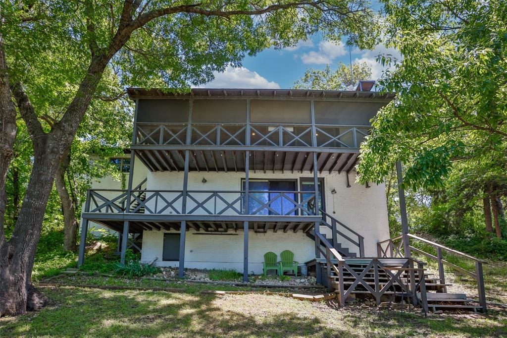 221 Shoreline Drive Property Photo