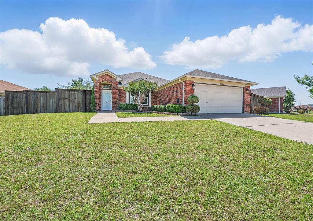 6903 Meadow Bend Drive Property Photo