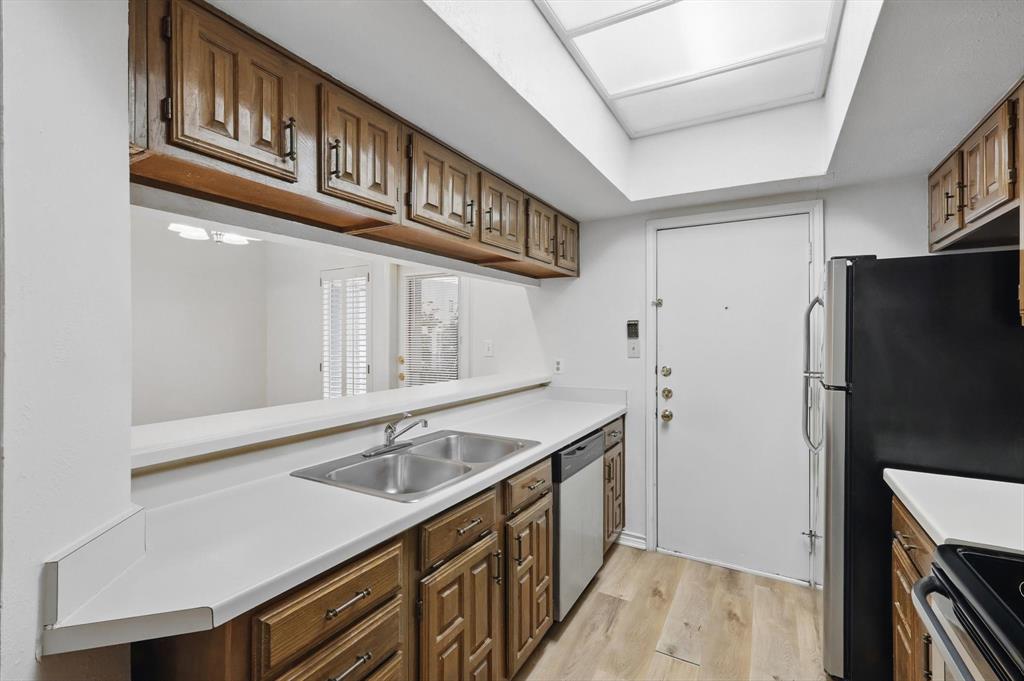 3105 San Jacinto Street 207 Property Photo 9