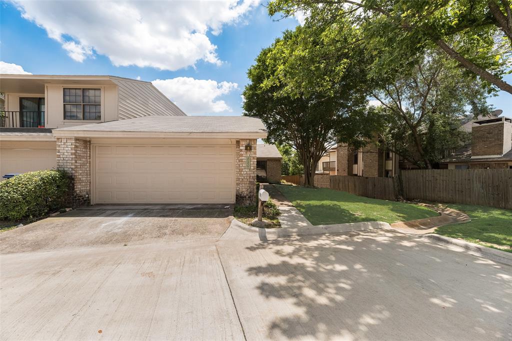 820 Saint Andrews Court Property Photo 1