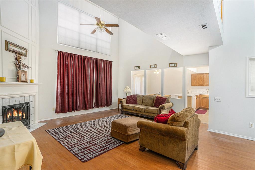 6204 Pennsylvania Avenue Property Photo 1