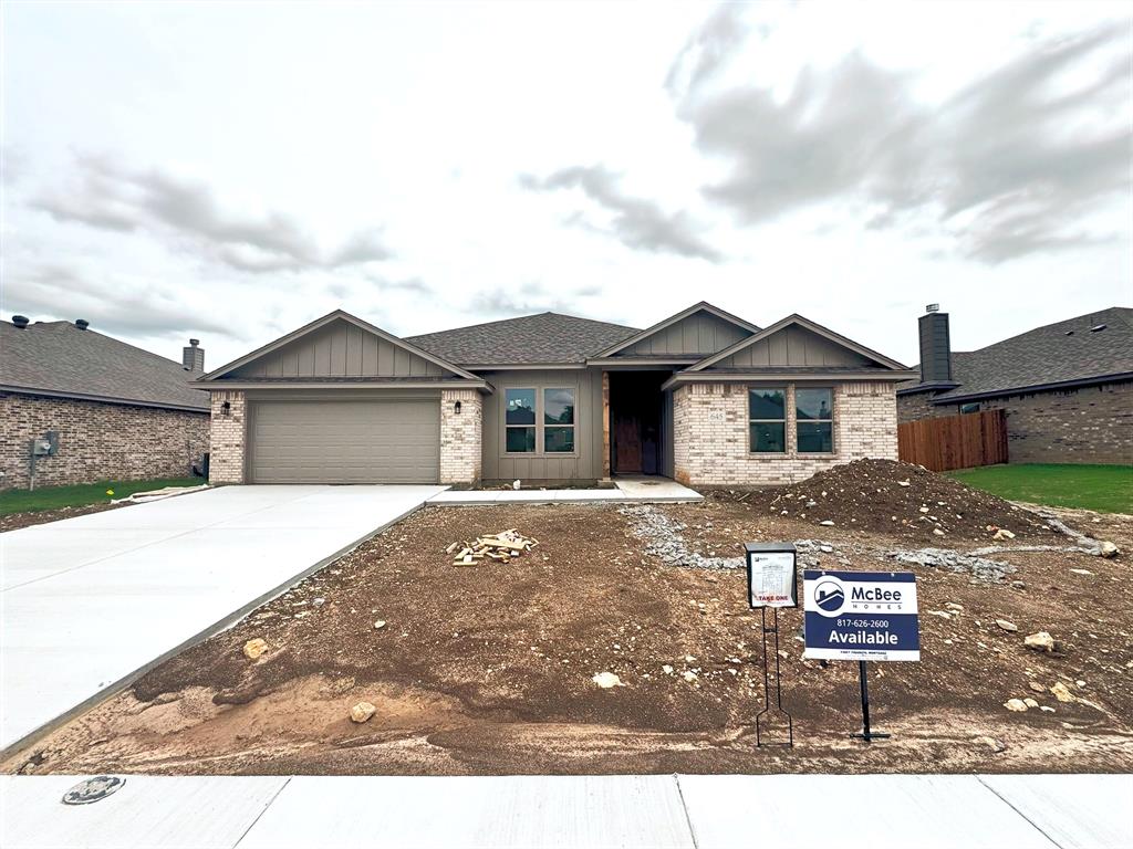 645 Mooney Drive Property Photo