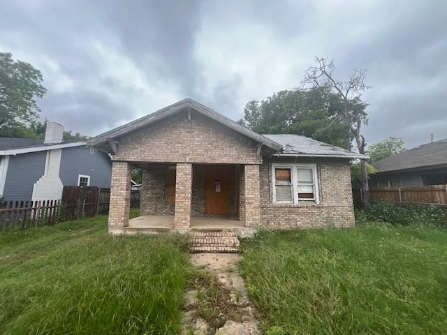 525 S Rosemont Avenue Property Photo