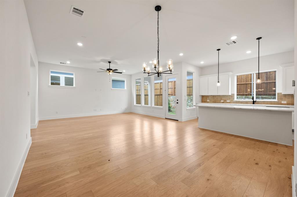 300 Chestnut Street Property Photo 9