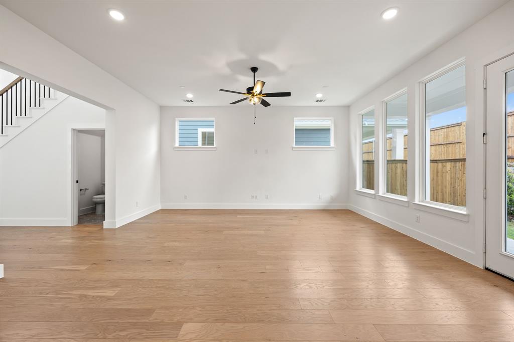 300 Chestnut Street Property Photo 10