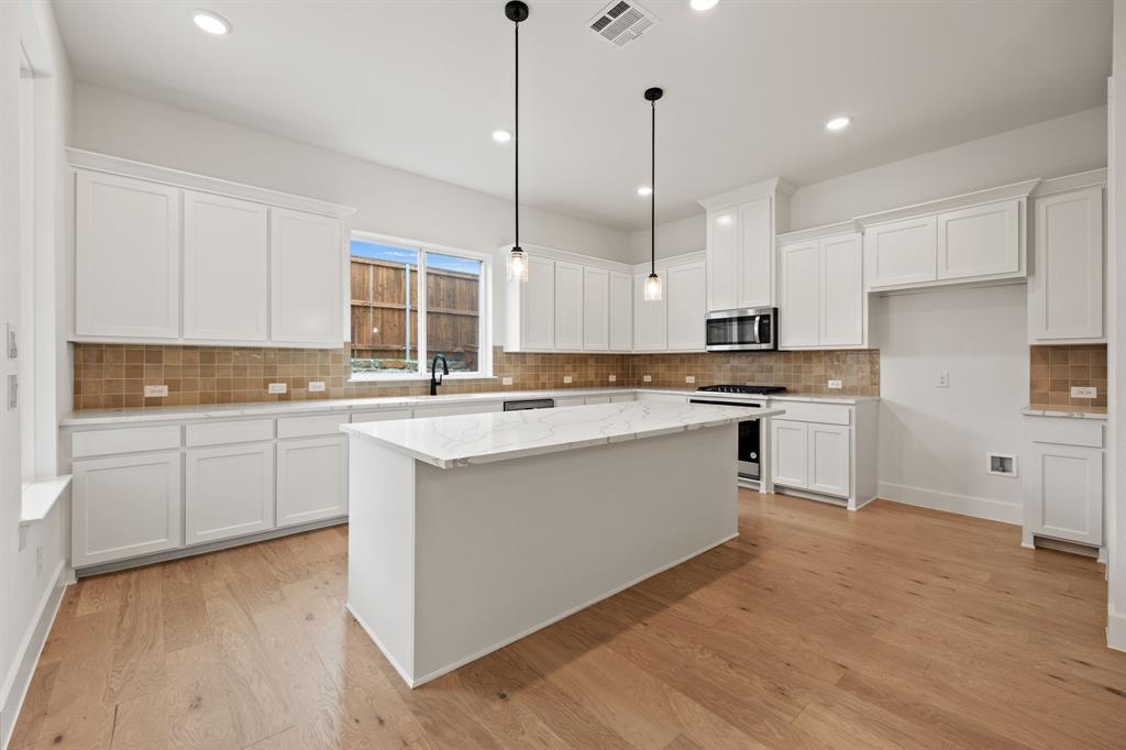 300 Chestnut Street Property Photo 11