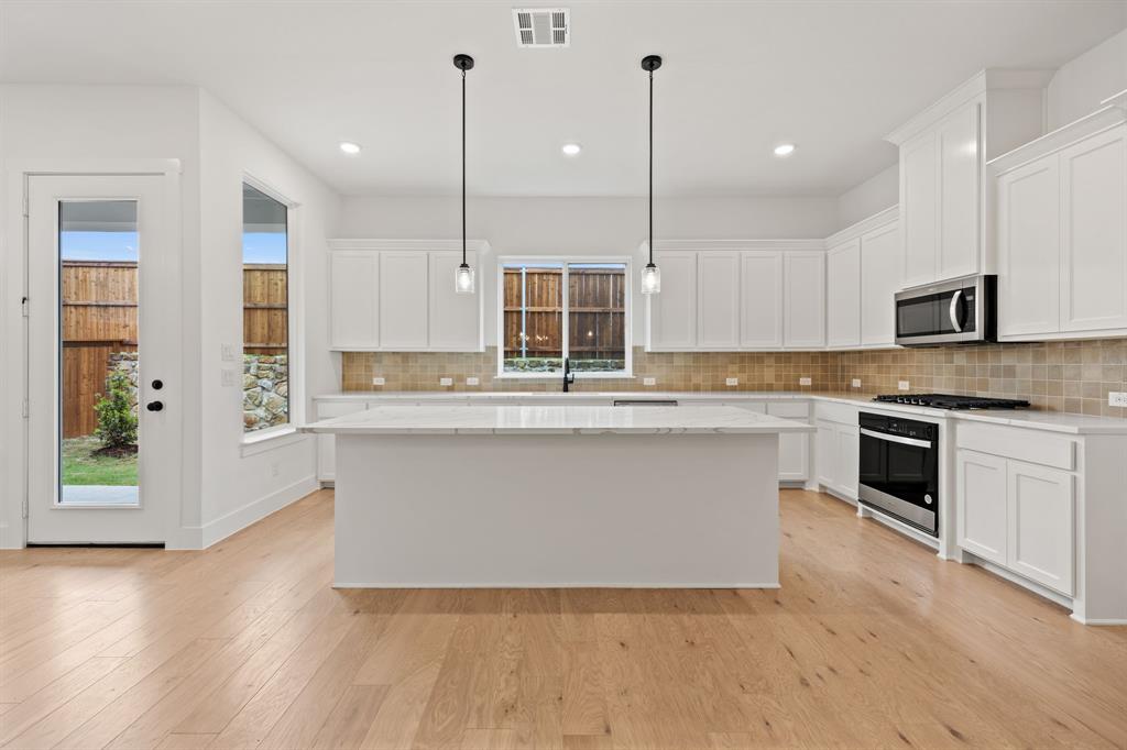 300 Chestnut Street Property Photo 12
