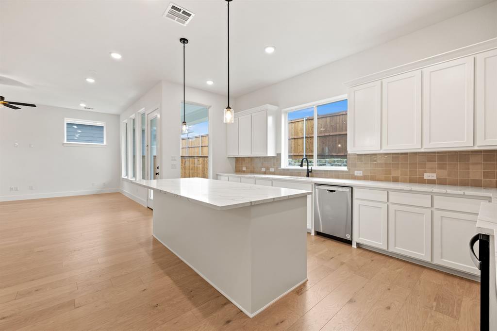 300 Chestnut Street Property Photo 13
