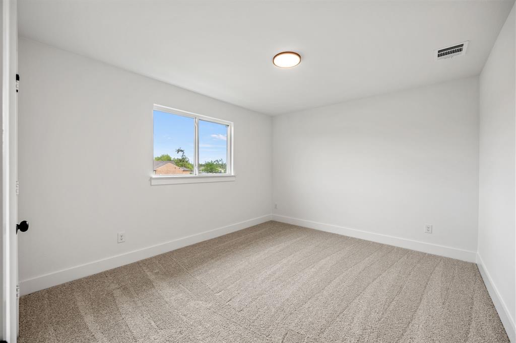 300 Chestnut Street Property Photo 20