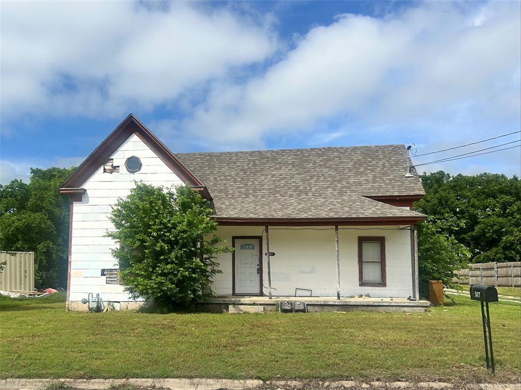 507 W Tarrant Street Property Photo