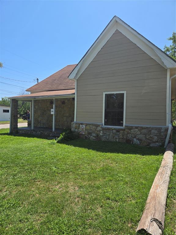 811 Vincent Street Property Photo