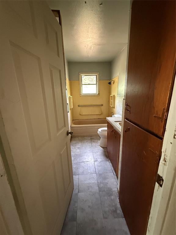 701 Perry Property Photo 9