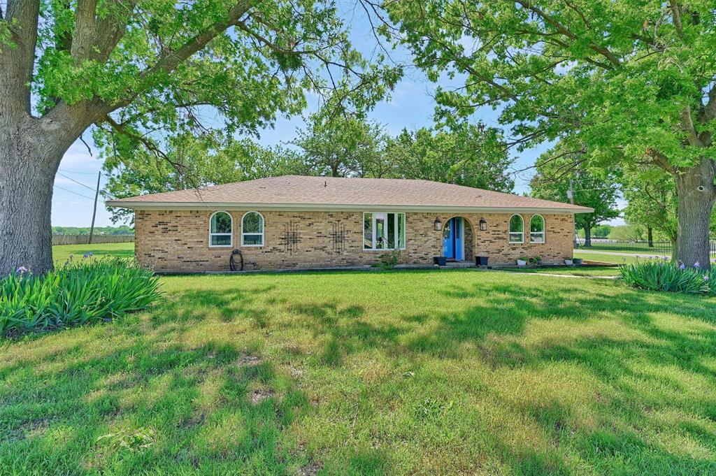 3744 N Weaver Street Property Photo