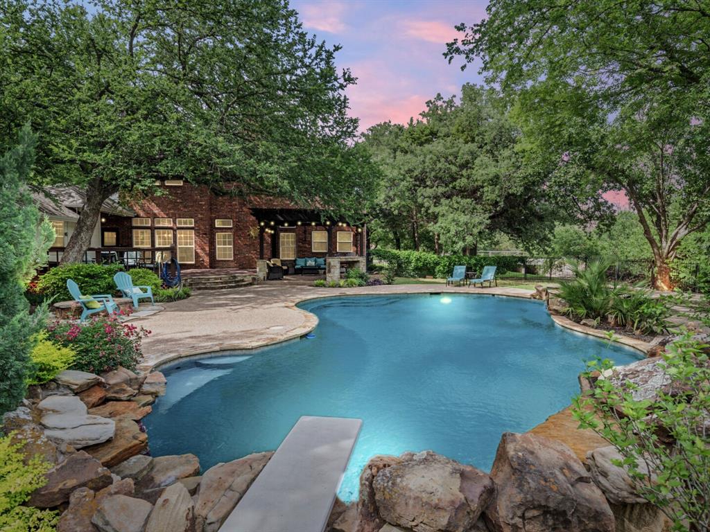 1015 Quail Run Road Property Photo 1