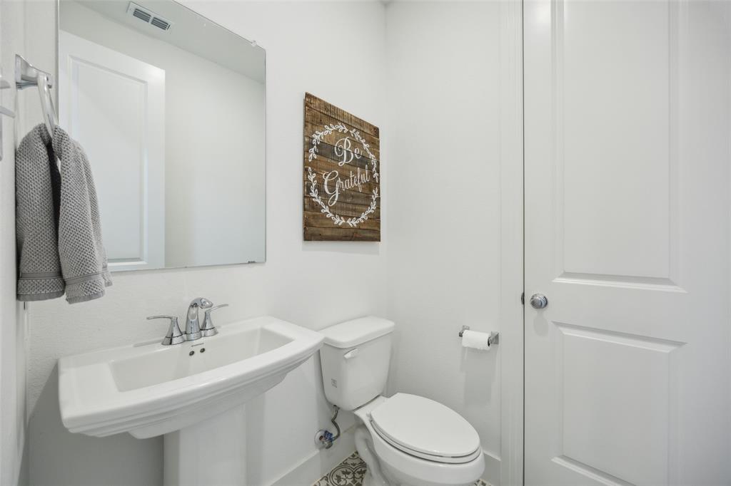 424 Somerville Drive Property Photo 14