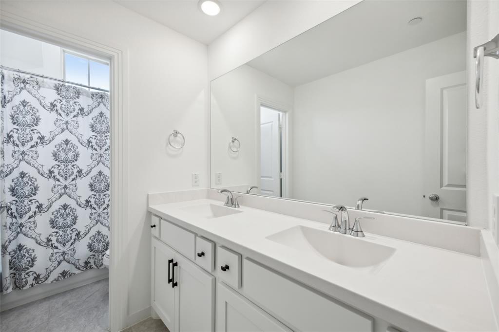 424 Somerville Drive Property Photo 18