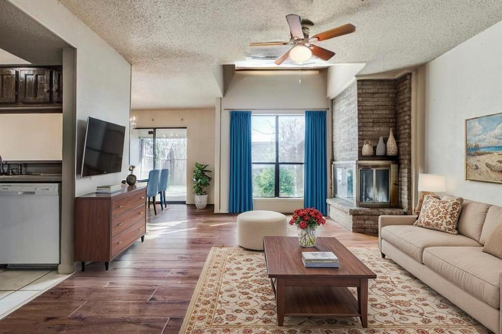 4146 Towngate Boulevard Property Photo