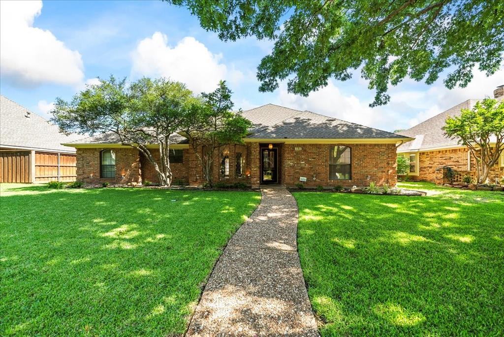 2213 Cardinal Drive Property Photo 1