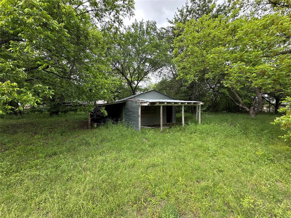 301 S Hovey Street Property Photo