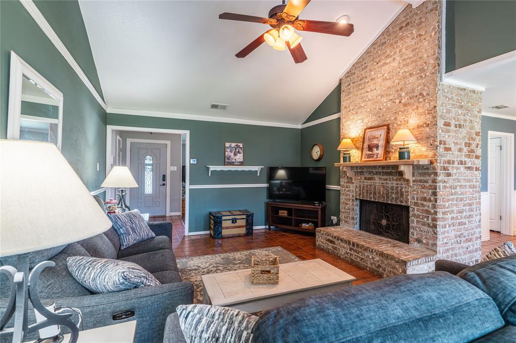 1804 Kensington Drive Property Photo 5