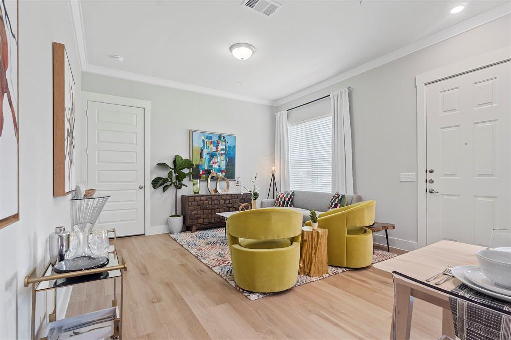 8504 Urban Property Photo 5