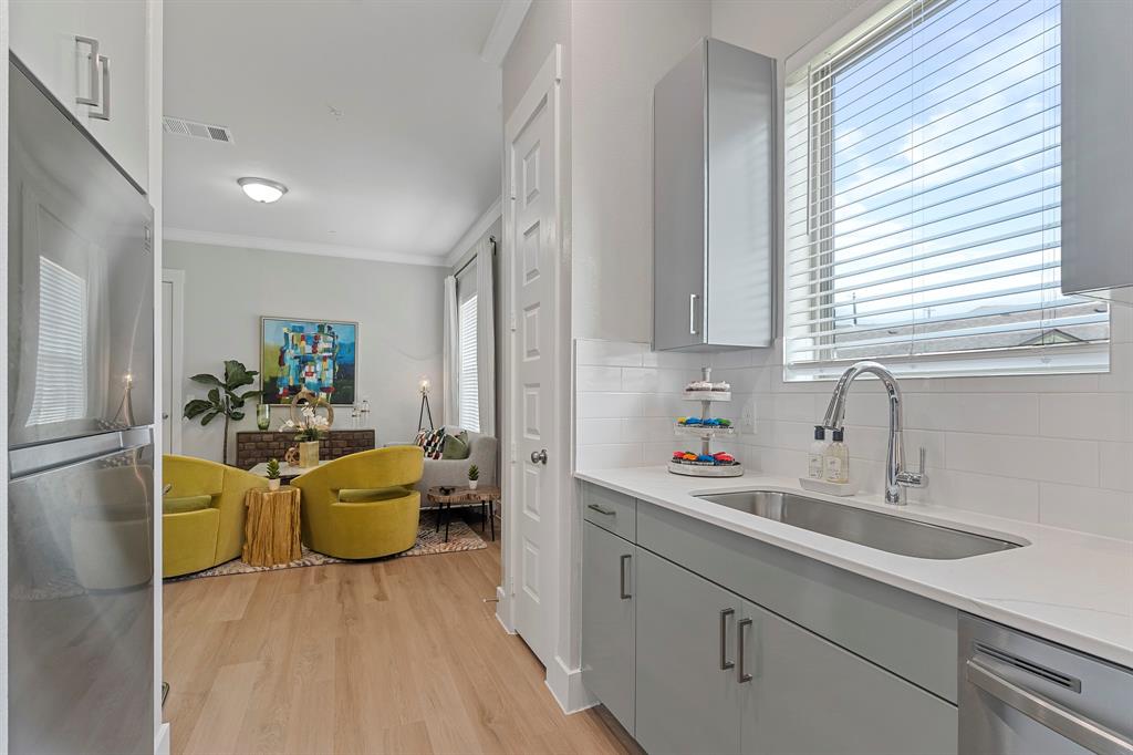 4311 Bungalow Avenue Property Photo